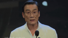 美女张开男生桶